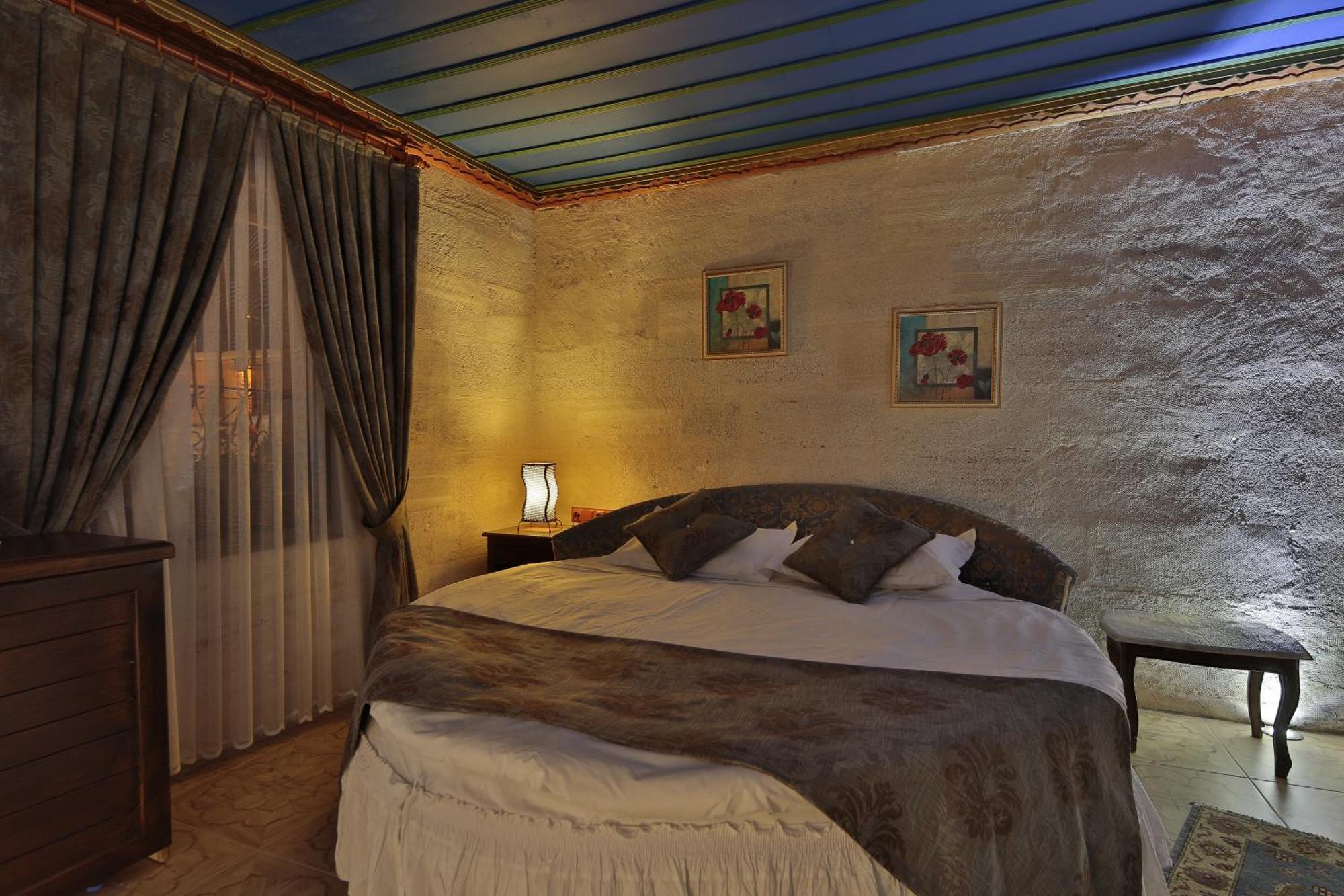 Hermes Cave Hotel อุตชิซาร์ ภายนอก รูปภาพ