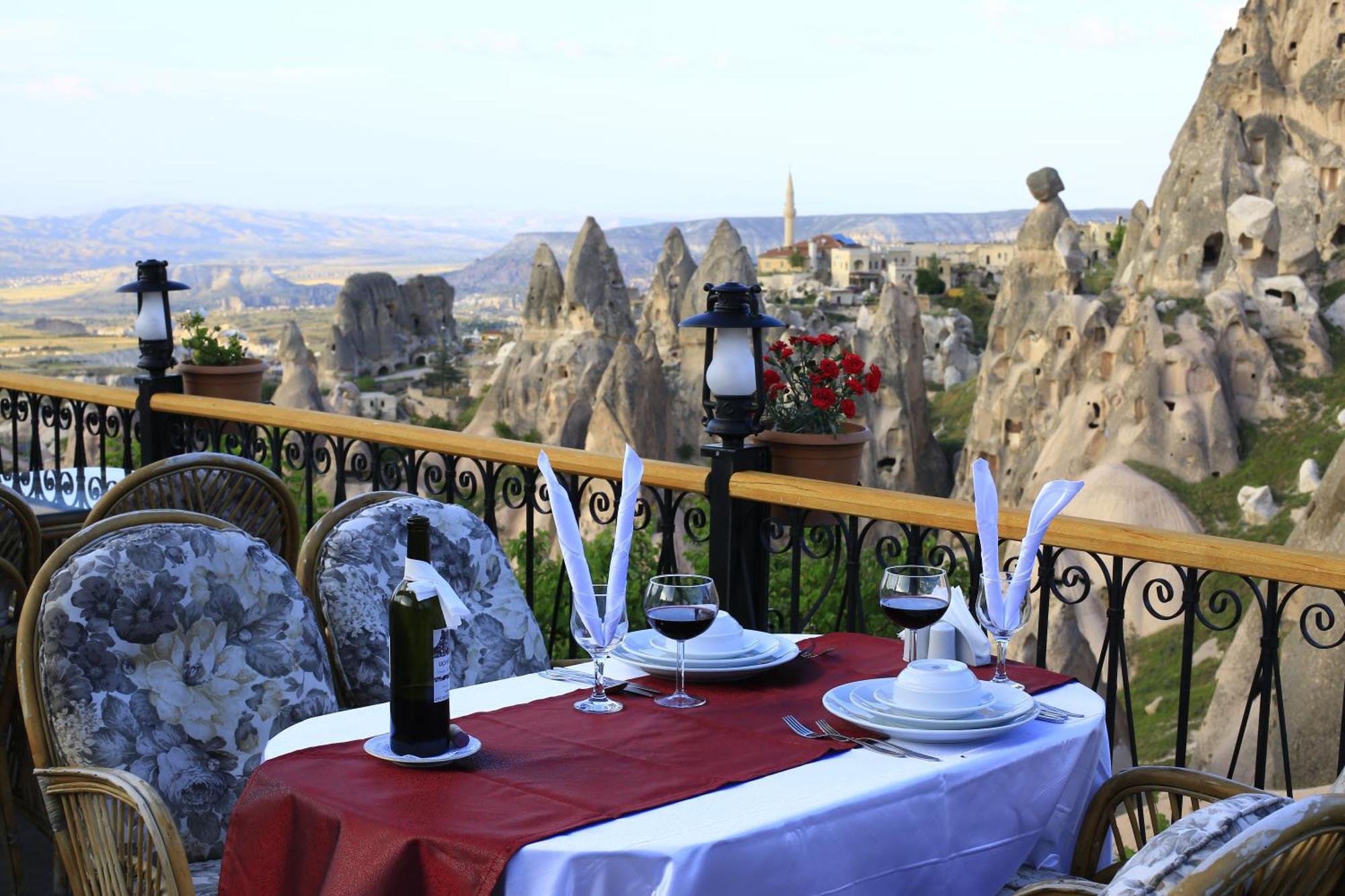 Hermes Cave Hotel อุตชิซาร์ ภายนอก รูปภาพ