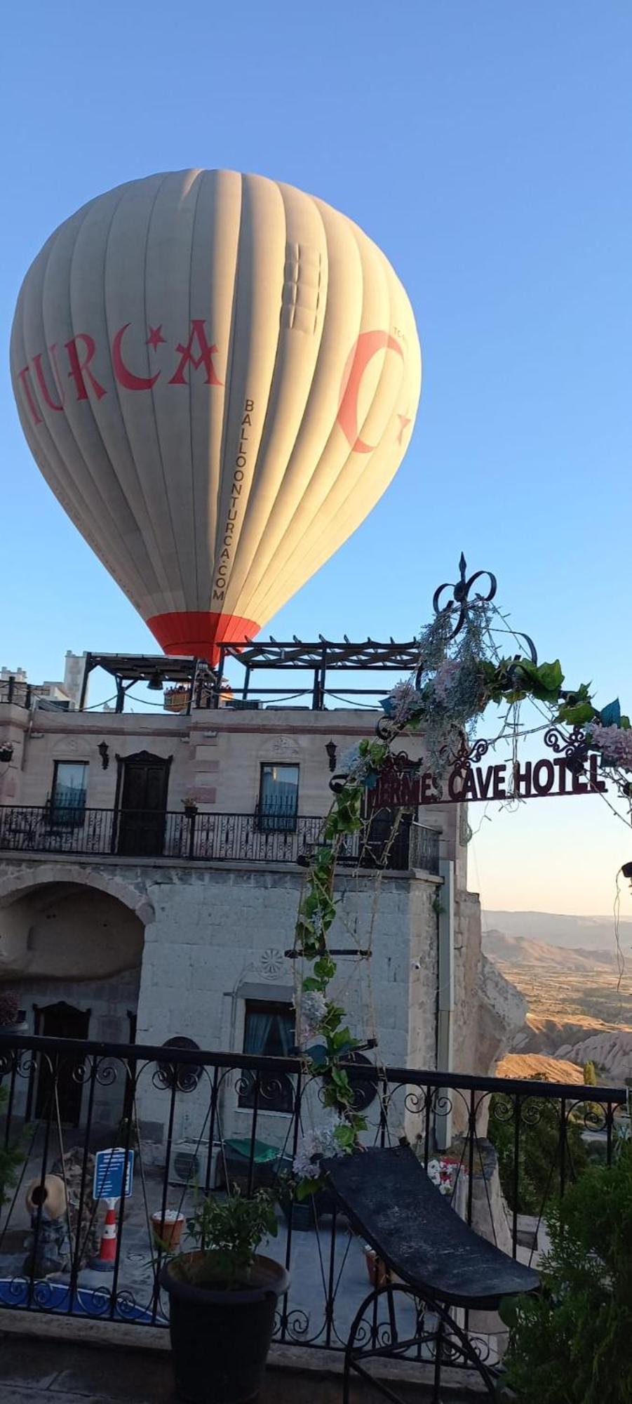 Hermes Cave Hotel อุตชิซาร์ ภายนอก รูปภาพ