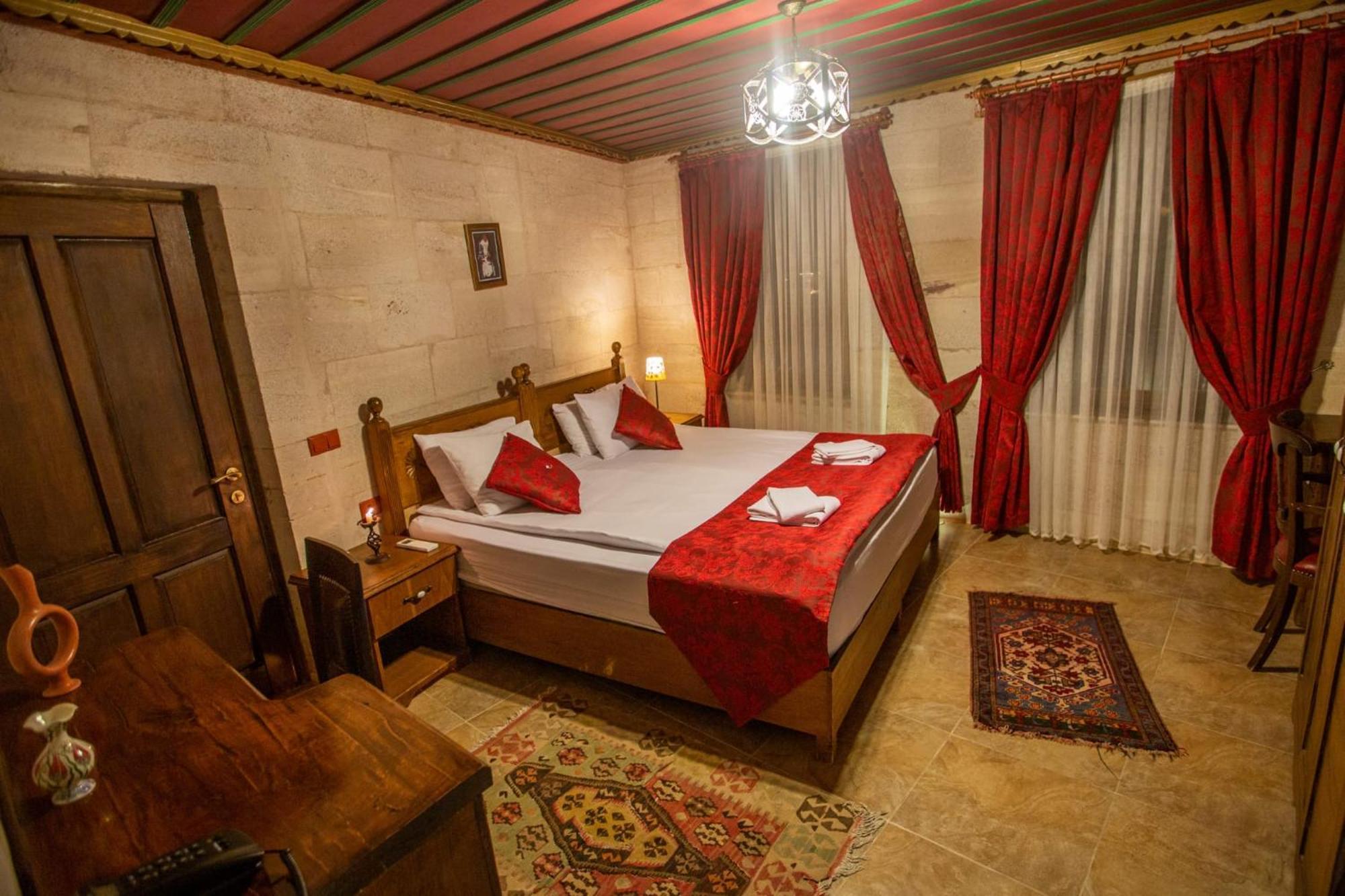 Hermes Cave Hotel อุตชิซาร์ ภายนอก รูปภาพ