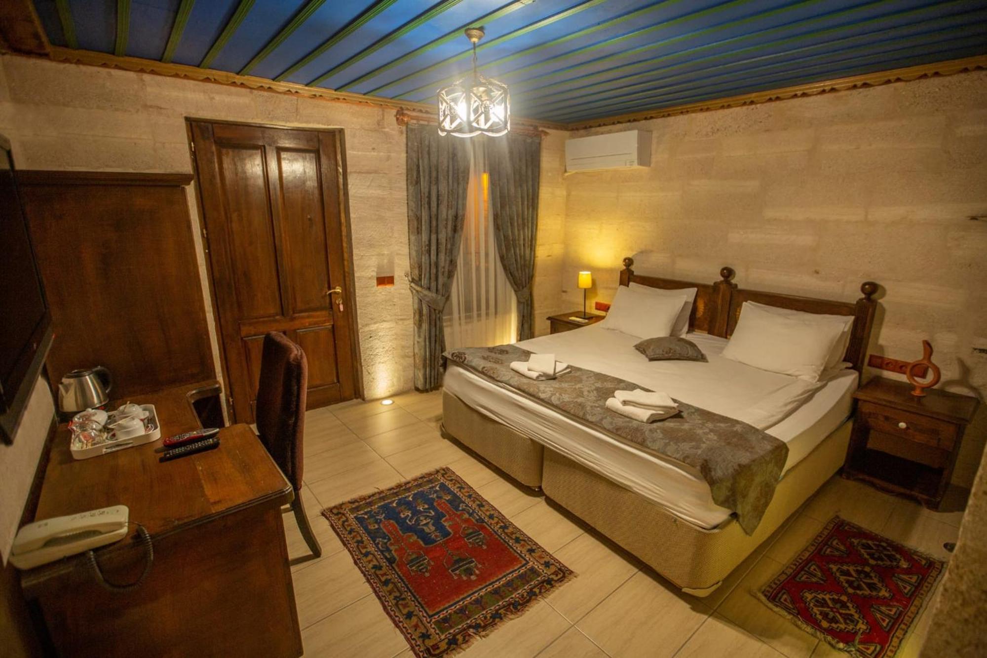 Hermes Cave Hotel อุตชิซาร์ ภายนอก รูปภาพ